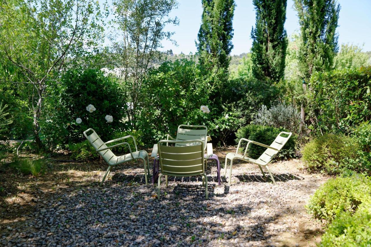 Private Furnished Apartment With All Comfort Has A Garden In A Green Space Meyreuil Eksteriør bilde